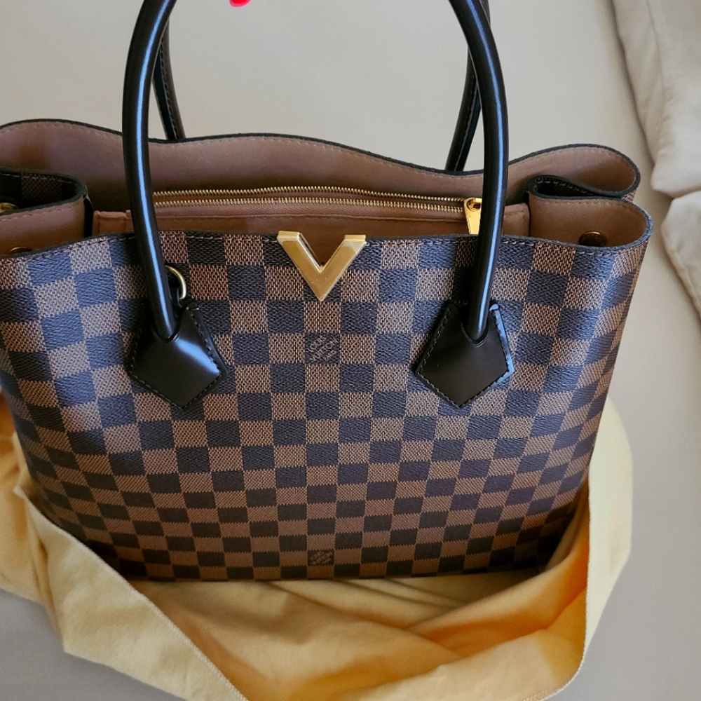 Louis Vuitton Kensington